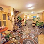 Color Hotel