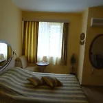 Color Hotel