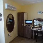 Color Hotel