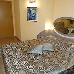 Color Hotel 3*