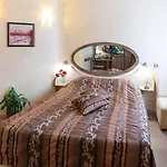 Hotel Color 3*