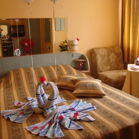 Color Hotel 3*