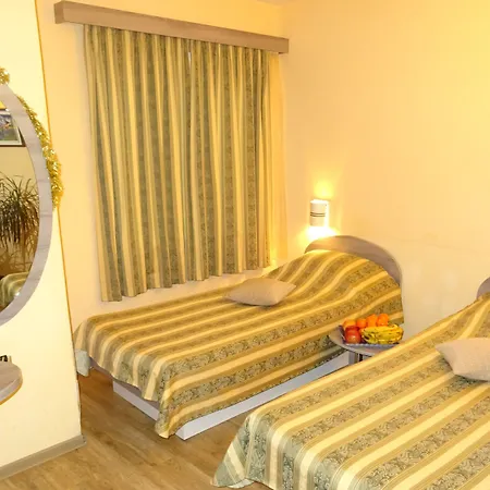 Color Otel 3*