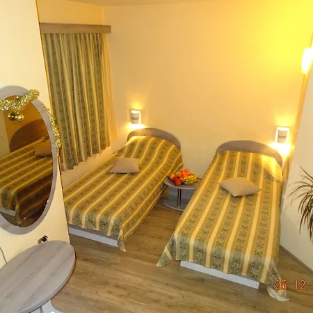 Color Otel 3*