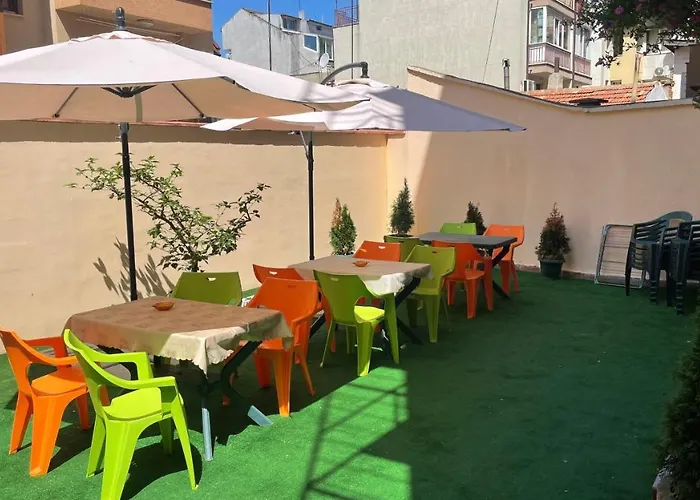 Ξενοδοχείο Color 3*