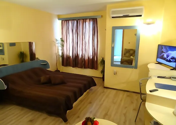 Color Ξενοδοχείο 3*