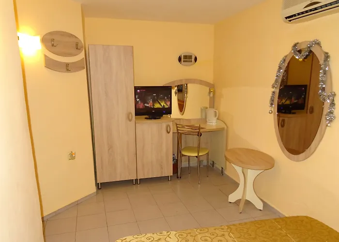 Color Ξενοδοχείο 3*